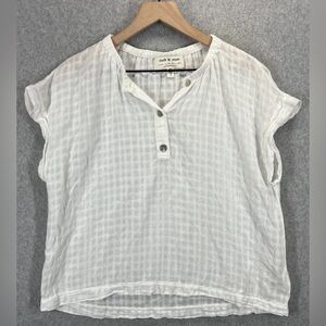 Cloth & Stone Anthropologie Small White Henley Neckline Top with cap Sleeves